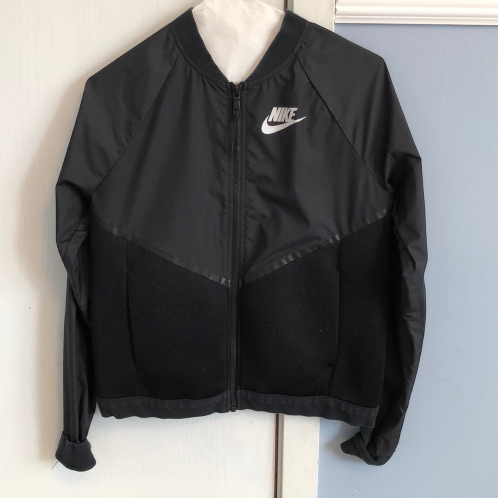 NIKE WIND-BREAKER BLACK